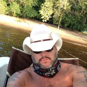 Meet your Posher, Todd